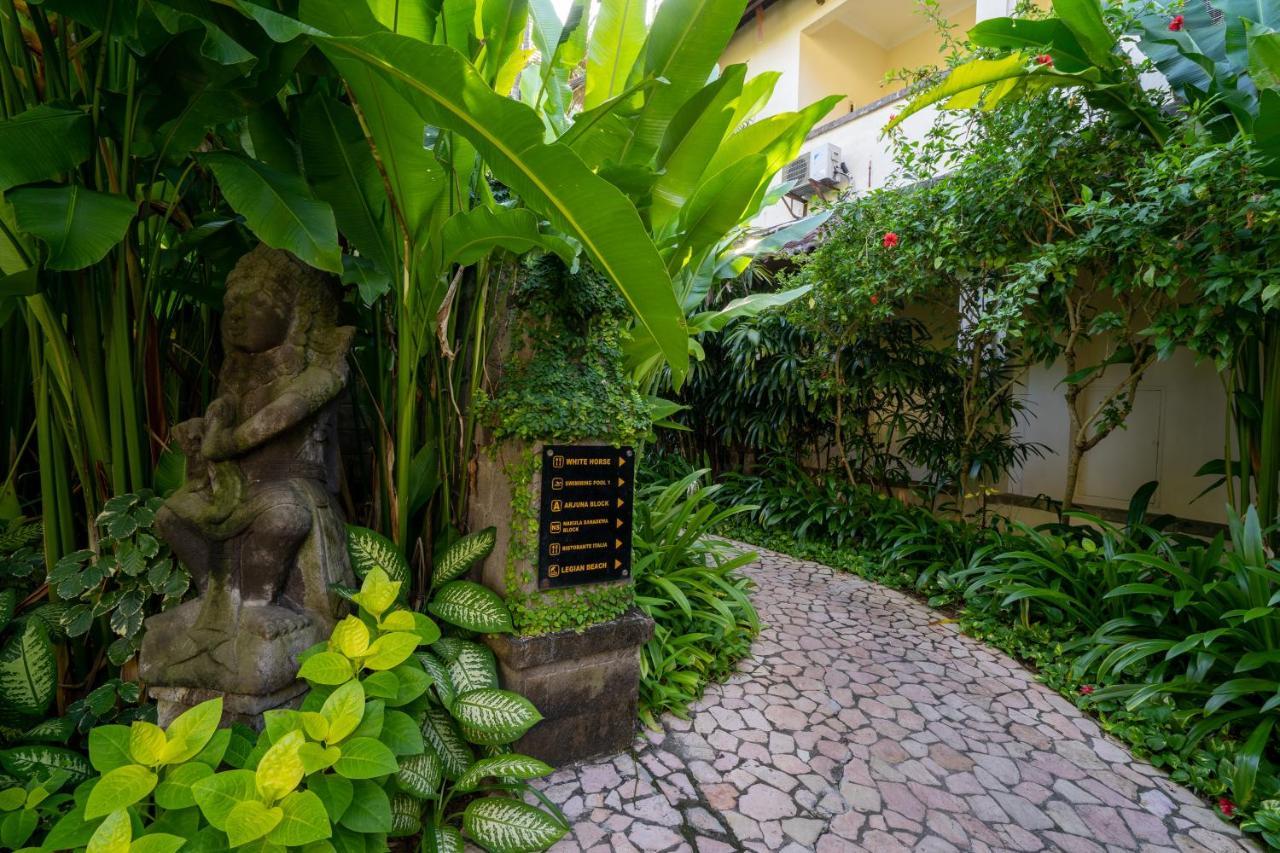 Hotel Kumala Pantai Legian Εξωτερικό φωτογραφία
