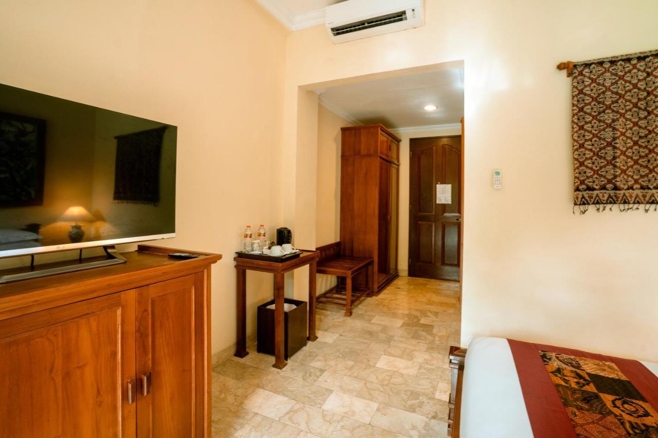 Hotel Kumala Pantai Legian Εξωτερικό φωτογραφία