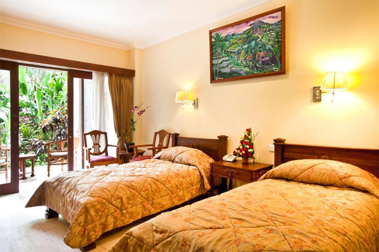 Hotel Kumala Pantai Legian Εξωτερικό φωτογραφία