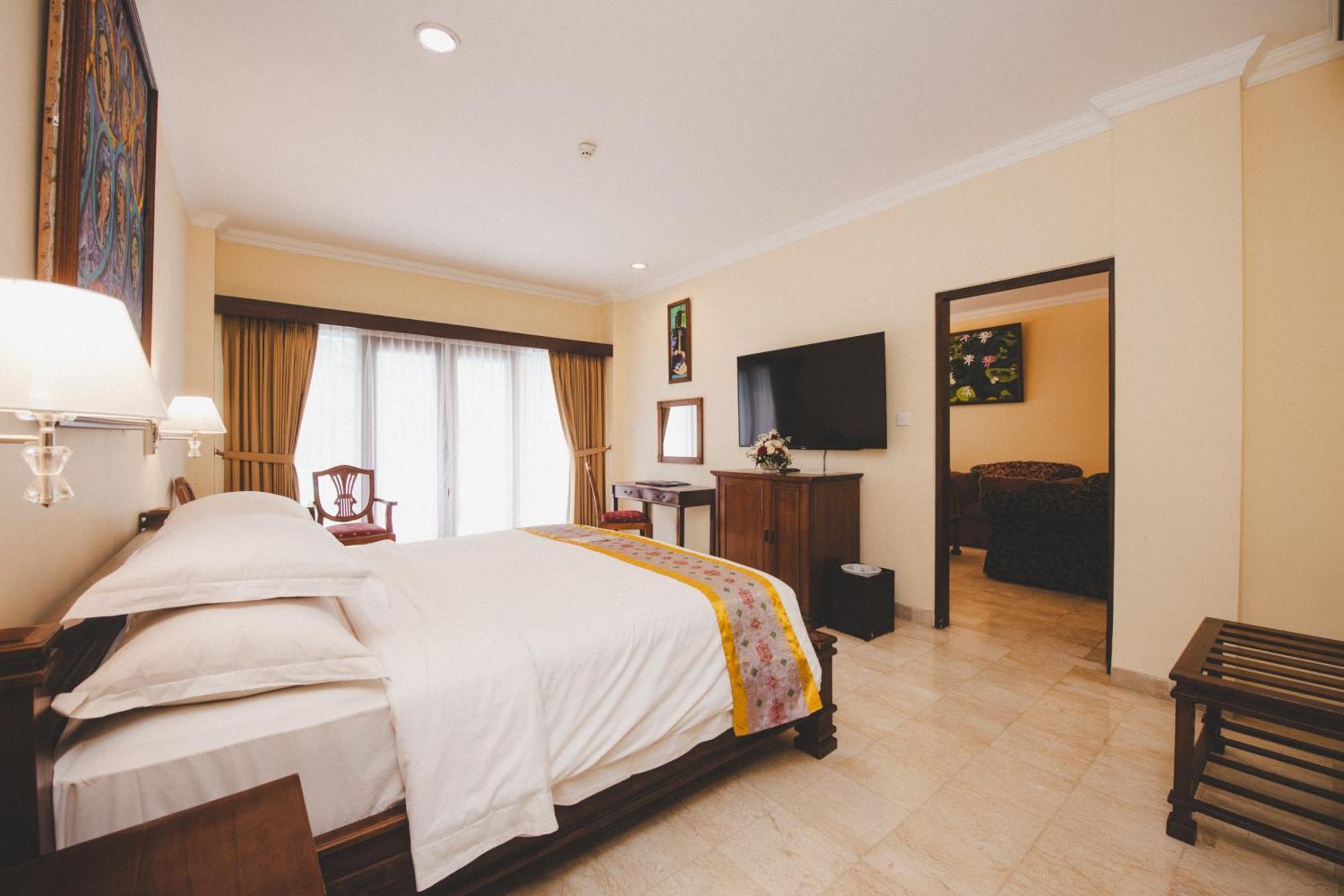 Hotel Kumala Pantai Legian Εξωτερικό φωτογραφία