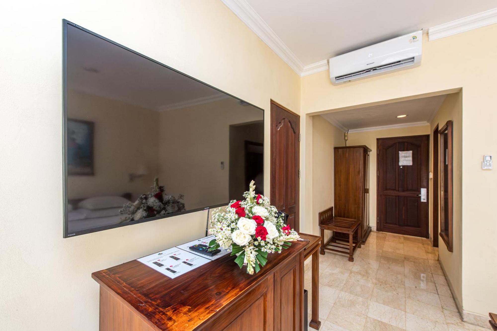 Hotel Kumala Pantai Legian Εξωτερικό φωτογραφία