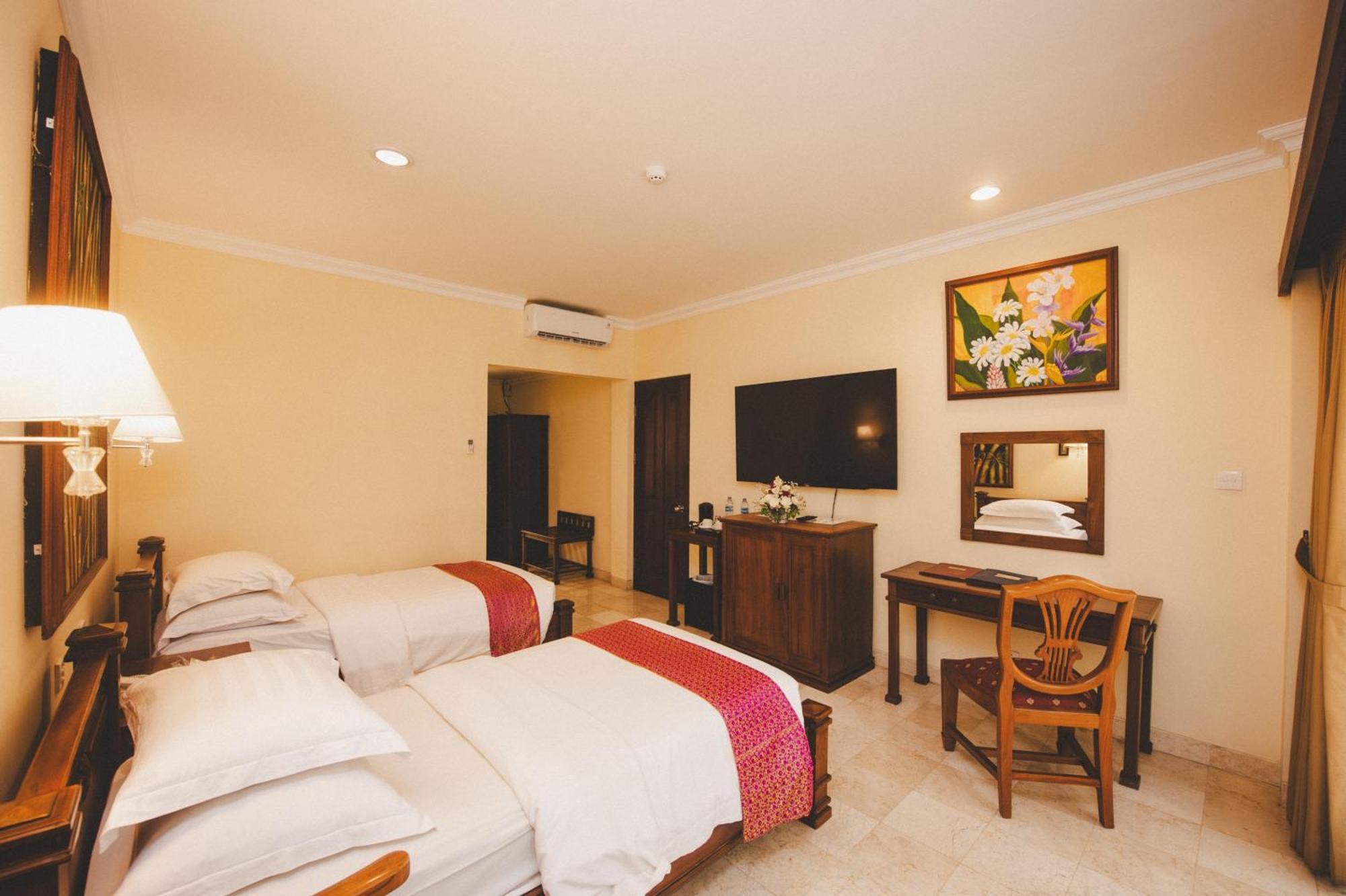 Hotel Kumala Pantai Legian Εξωτερικό φωτογραφία