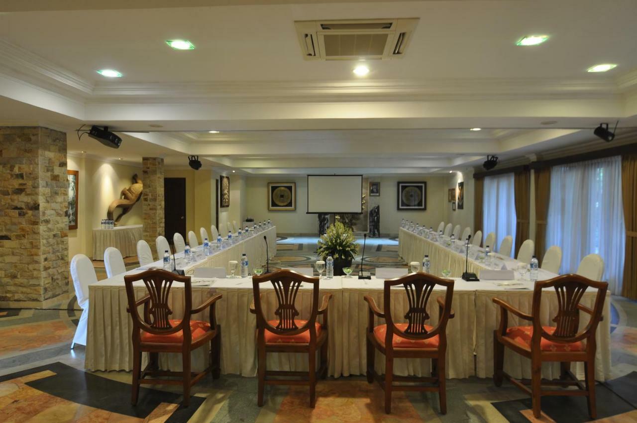 Hotel Kumala Pantai Legian Εξωτερικό φωτογραφία